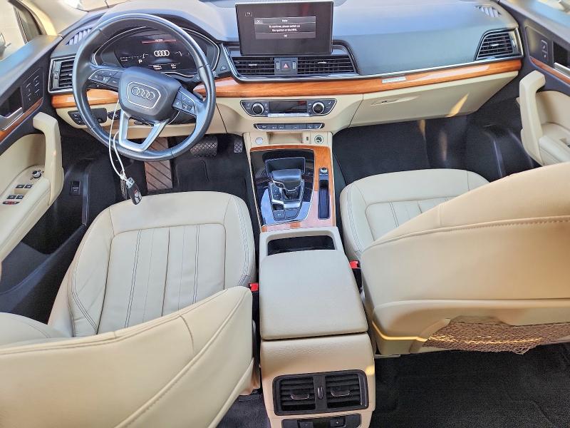 61436816 :رقم المزاد ، WA1BAAFY4M2051272 vin ، 2021 Audi Q5 مزاد بيع