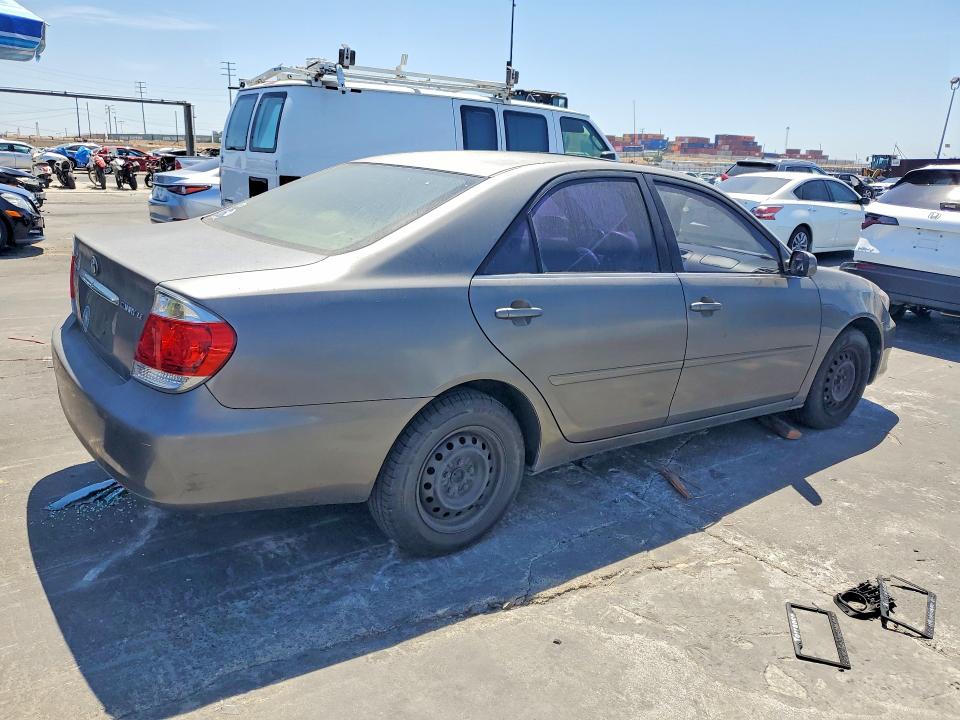 Aukcja sprzedaży 2005 Toyota Camry, vin: JTDBE32KX53026833, numer aukcji: 63424496