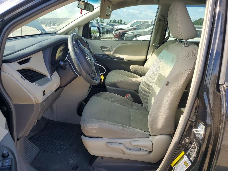 2015 Toyota Sienna მანქანა იყიდება აუქციონზე, vin: 5TDZK3DCXFS528058, აუქციონის ნომერი: 60019216