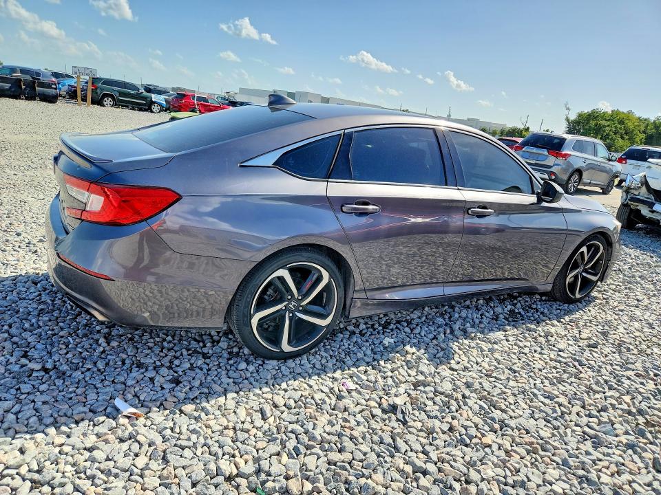 Auction sale of the 2019 Honda Accord, vin: 1HGCV1F3XKA103124, lot number: 61423106