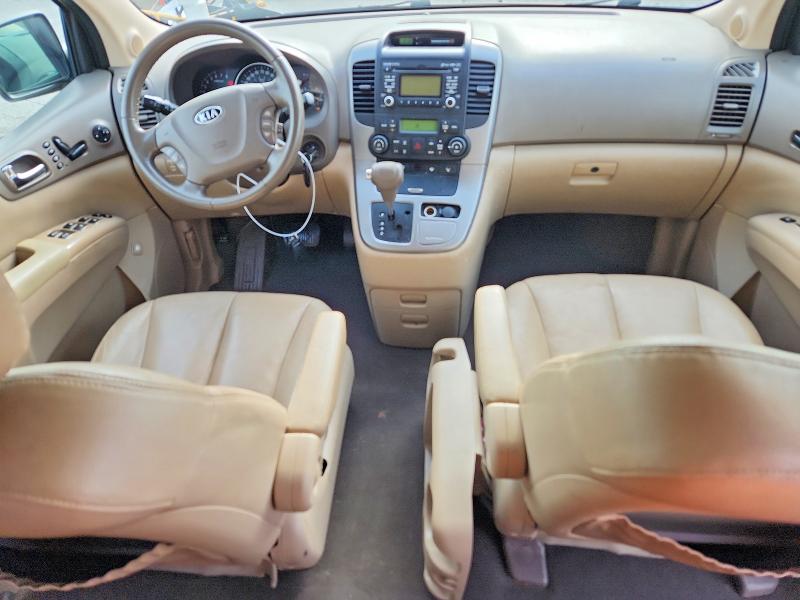 61504916 :رقم المزاد ، KNDMH4C36A6330425 vin ، 2010 Kia Sedona مزاد بيع