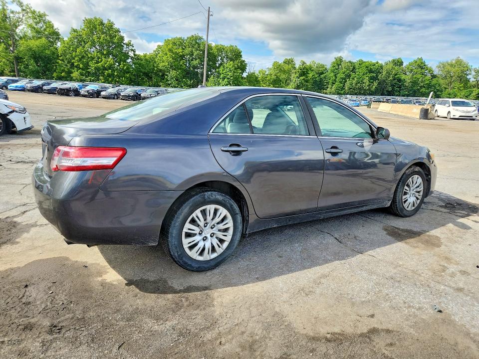 2010 Toyota Camry მანქანა იყიდება აუქციონზე, vin: 4T4BF3EK2AR024427, აუქციონის ნომერი: 63168096