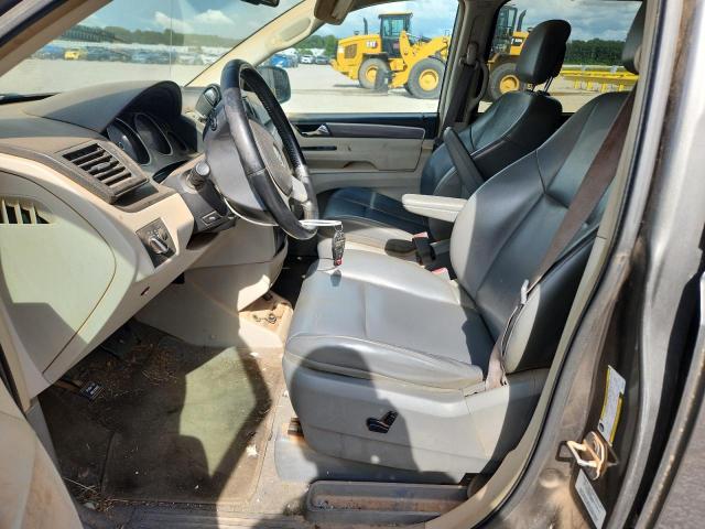 61246106 :رقم المزاد ، 2V4RW3D11AR295679 vin ، 2010 Volkswagen Routan مزاد بيع