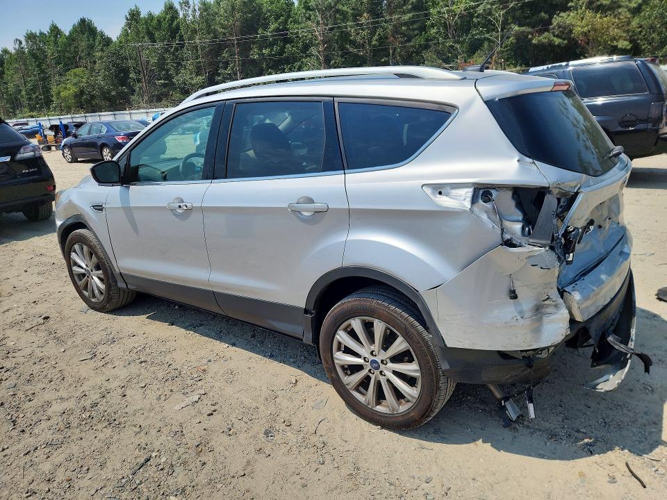 62853066 :رقم المزاد ، 1FMCU9J9XHUD60640 vin ، 2017 Ford Escape مزاد بيع