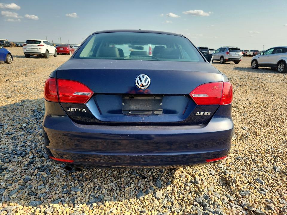 60267646 :رقم المزاد ، 3VWDP7AJ6DM218019 vin ، 2013 Volkswagen Jetta مزاد بيع