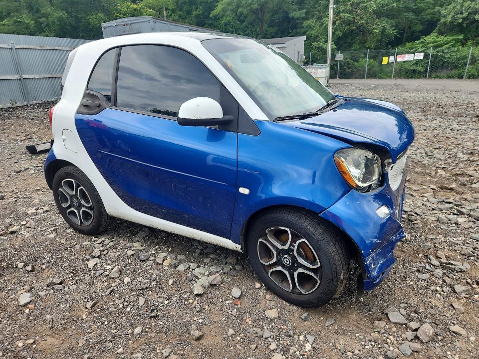 Aukcja sprzedaży 2016 Smart Fortwo, vin: WMEFJ5DA4GK059818, numer aukcji: 61778116