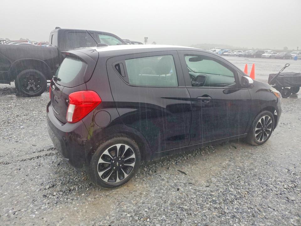 60944866 :رقم المزاد ، KL8CD6SA0MC221587 vin ، 2021 Chevrolet Spark مزاد بيع
