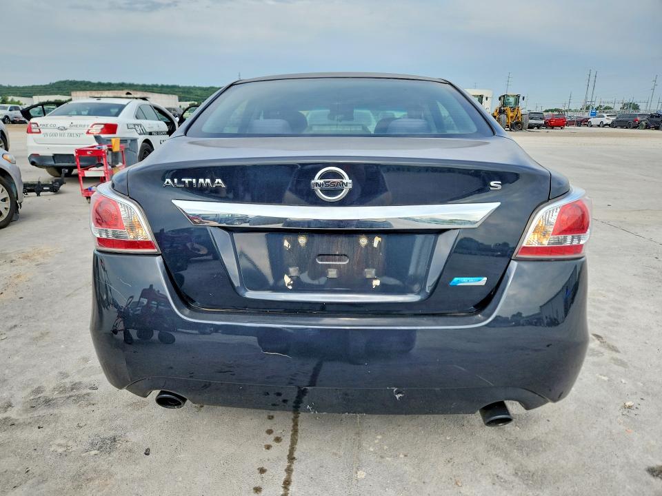 2014 Nissan Altima მანქანა იყიდება აუქციონზე, vin: 1N4AL3AP2EN370438, აუქციონის ნომერი: 62579946