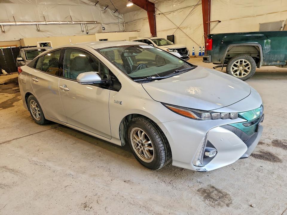 61577706 :رقم المزاد ، JTDKARFP8J3081683 vin ، 2018 Toyota Prius Prime مزاد بيع