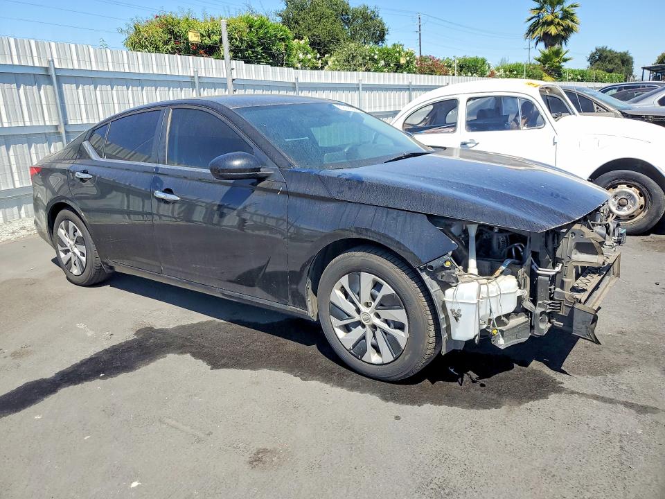 2019 Nissan Altima მანქანა იყიდება აუქციონზე, vin: 1N4BL4BV5KC245996, აუქციონის ნომერი: 59741566