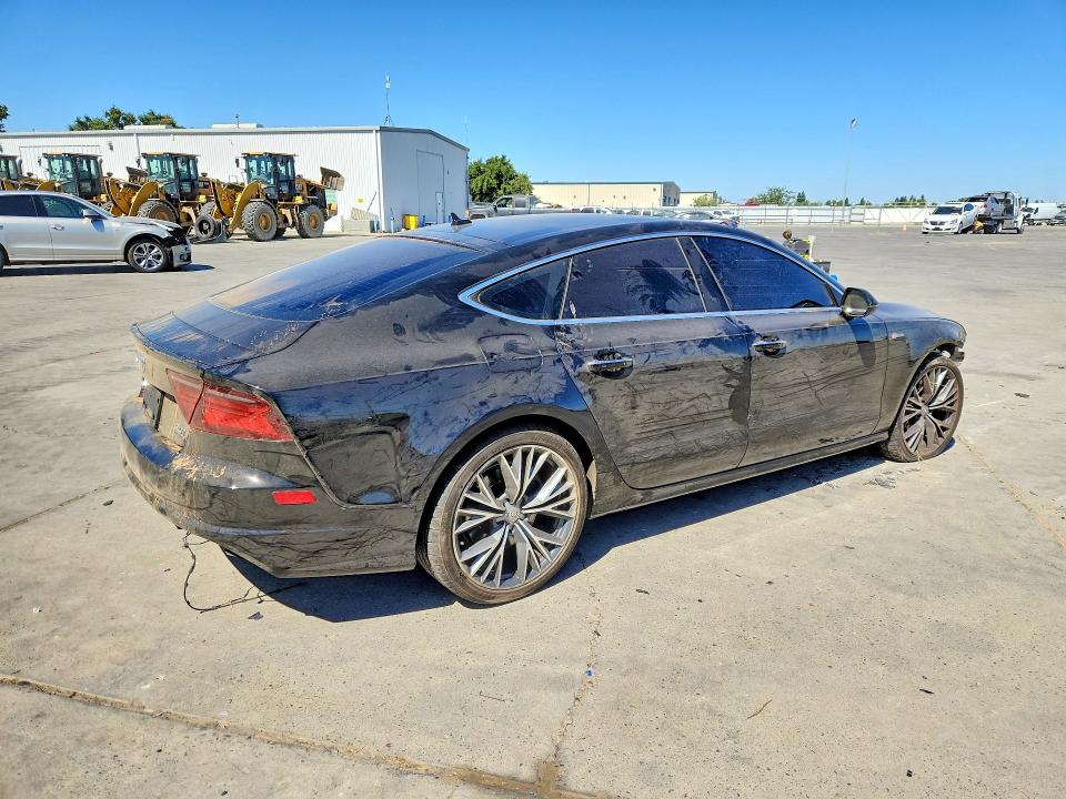 2017 Audi A7 მანქანა იყიდება აუქციონზე, vin: WAUW2AFC1HN058044, აუქციონის ნომერი: 60389056