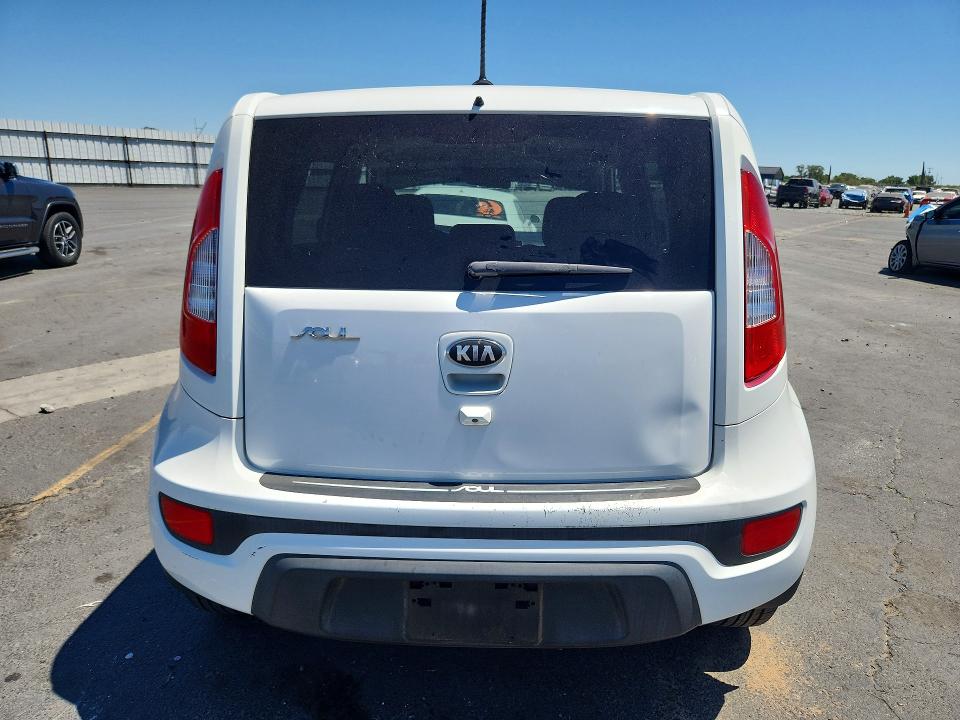 2013 Kia Soul მანქანა იყიდება აუქციონზე, vin: KNDJT2A65D7754745, აუქციონის ნომერი: 61492736