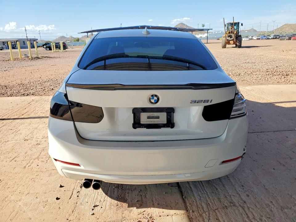 63020666 :رقم المزاد ، WBA3C1G52DNR46568 vin ، 2013 Bmw 328 مزاد بيع