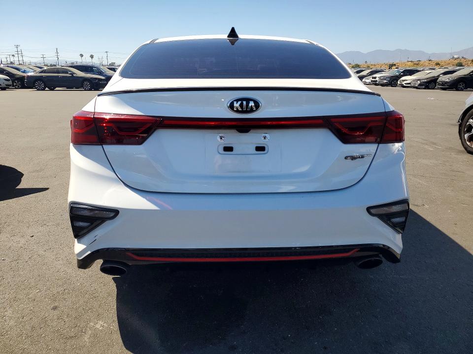 2021 Kia Forte მანქანა იყიდება აუქციონზე, vin: 3KPF44AC3ME272375, აუქციონის ნომერი: 60643086