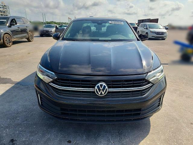 61852656 :رقم المزاد ، 3VWBM7BU5RM048350 vin ، 2024 Volkswagen Jetta مزاد بيع