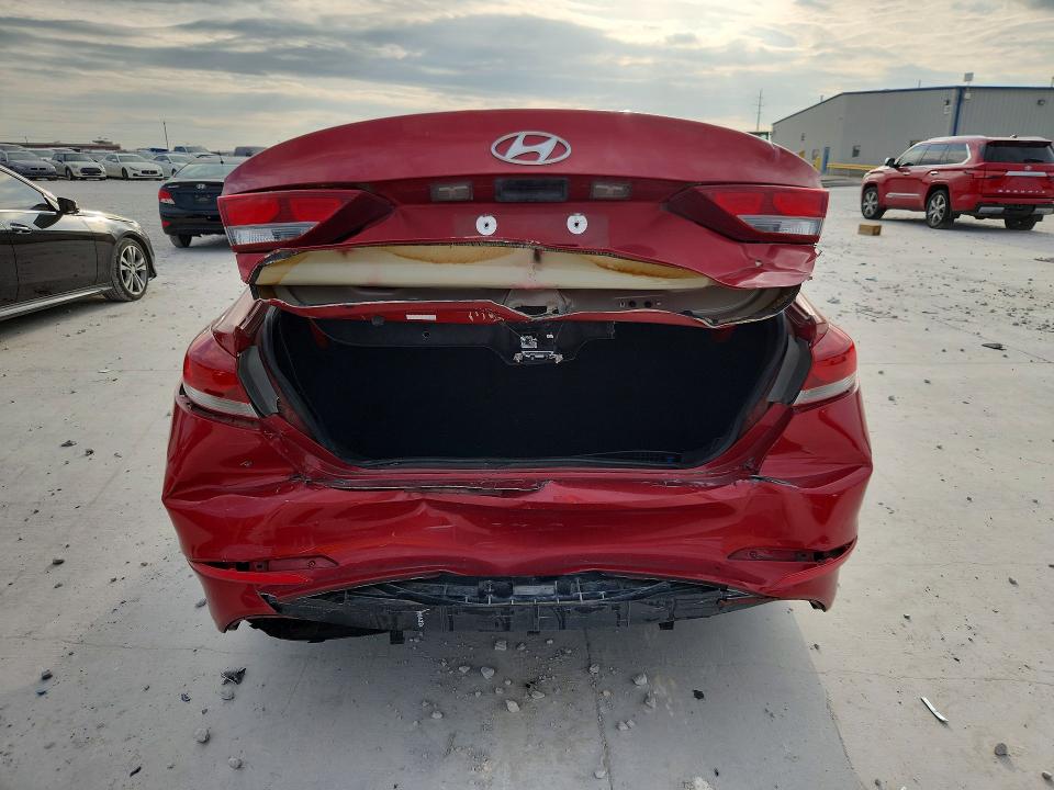 2017 Hyundai Elantra მანქანა იყიდება აუქციონზე, vin: KMHD74LF8HU189405, აუქციონის ნომერი: 62457276