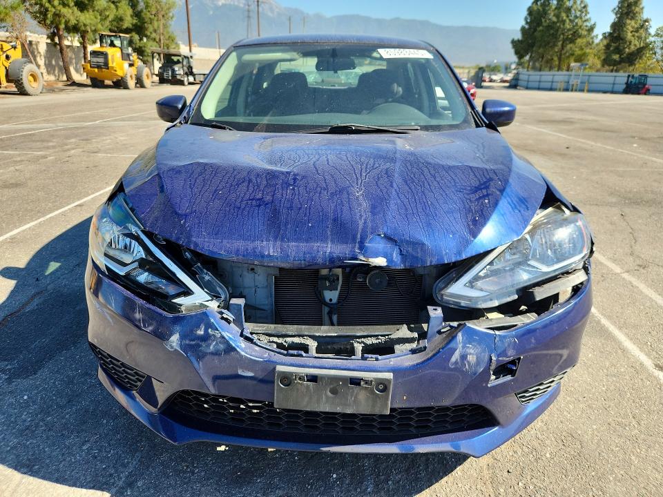 Продажа на аукционе авто 2017 Nissan Sentra, vin: 3N1AB7AP6HY288551, номер лота: 85983445