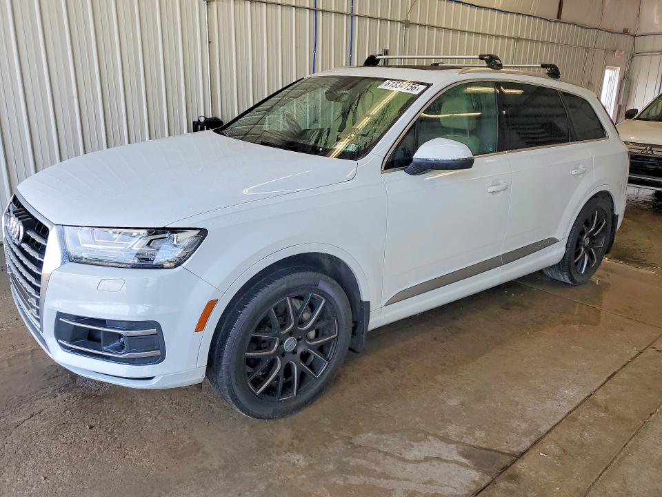 2017 Audi Q7 მანქანა იყიდება აუქციონზე, vin: WA1VAAF72HD013845, აუქციონის ნომერი: 61334156