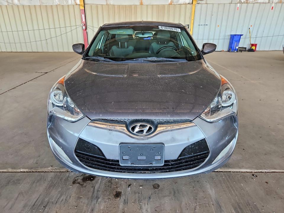 2015 Hyundai Veloster მანქანა იყიდება აუქციონზე, vin: KMHTC6AD8FU233453, აუქციონის ნომერი: 61820076