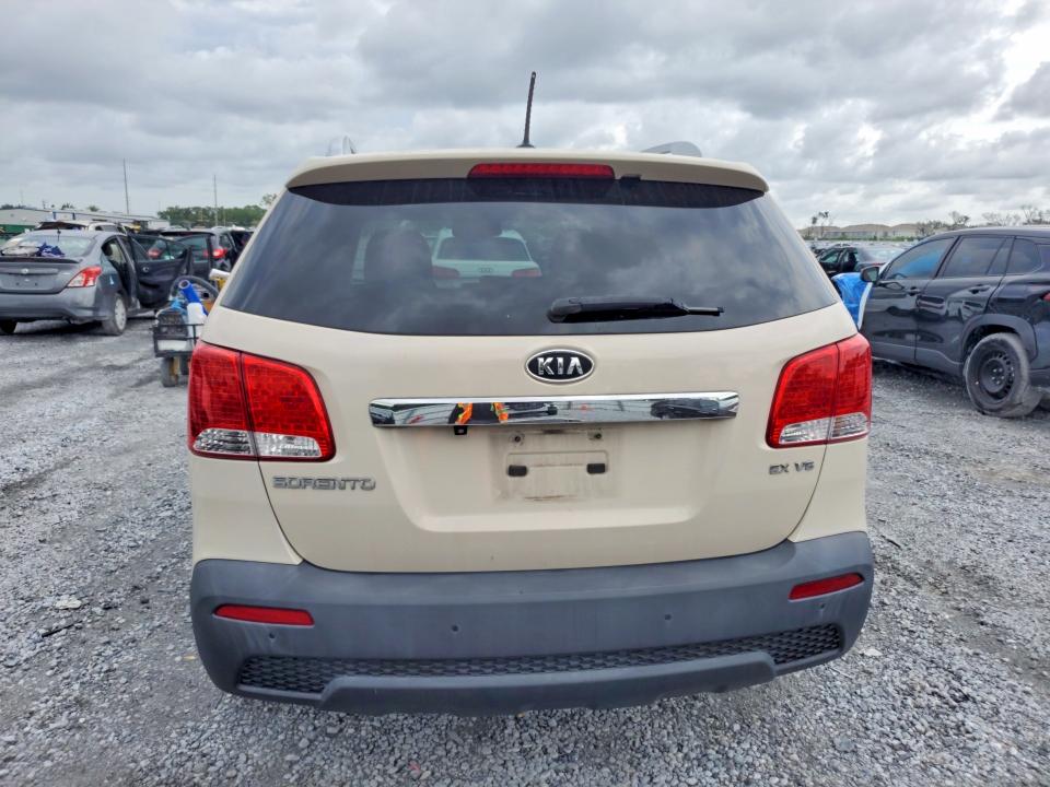 Продаж на аукціоні авто 2011 Kia Sorento, vin: 5XYKU4A2XBG028096, номер лоту: 63402076