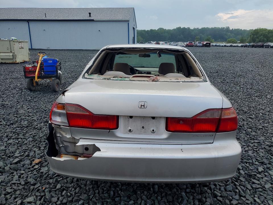 1998 Honda Accord მანქანა იყიდება აუქციონზე, vin: 1HGCG5641WA007351, აუქციონის ნომერი: 61377586
