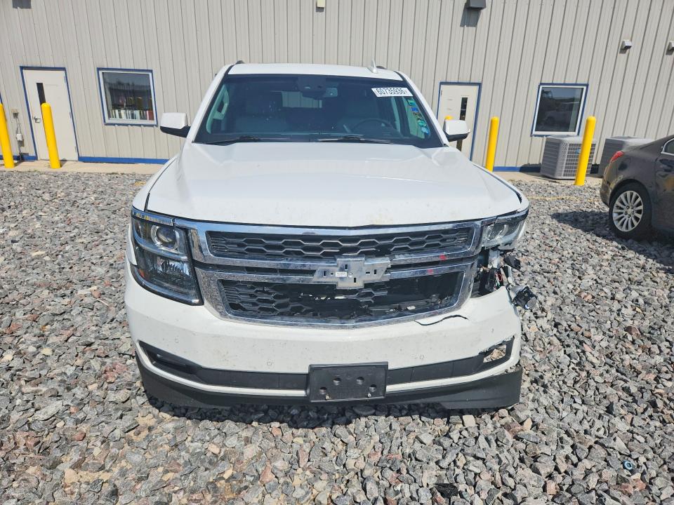 60735936 :رقم المزاد ، 1GNSKHKC8GR317479 vin ، 2016 Chevrolet Suburban مزاد بيع