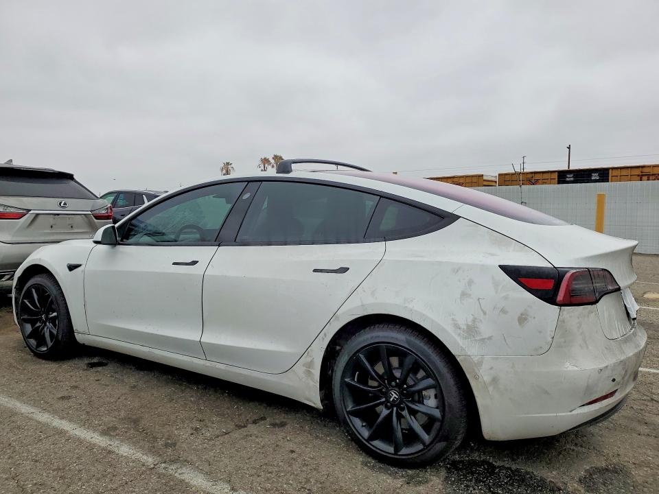 Продажа на аукционе авто 2018 Tesla Model 3, vin: 5YJ3E1EA8JF005813, номер лота: 59850426