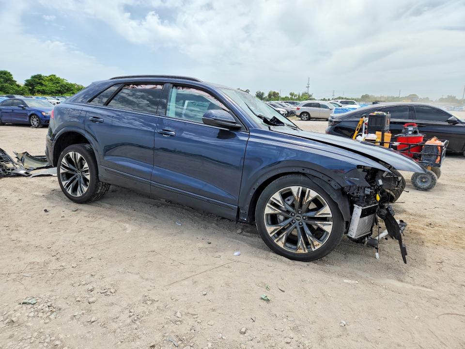 Продаж на аукціоні авто 2025 Audi Q8, vin: WA1EVBF10SD015459, номер лоту: 60897066