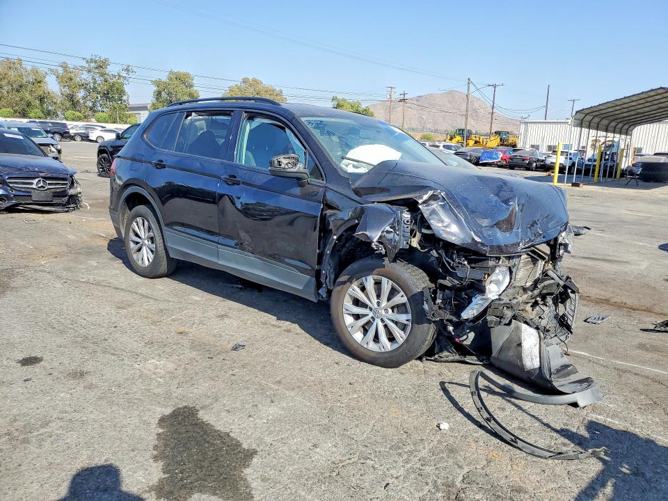 61375746 :رقم المزاد ، 3VV1B7AX2LM047889 vin ، 2020 Volkswagen Tiguan مزاد بيع