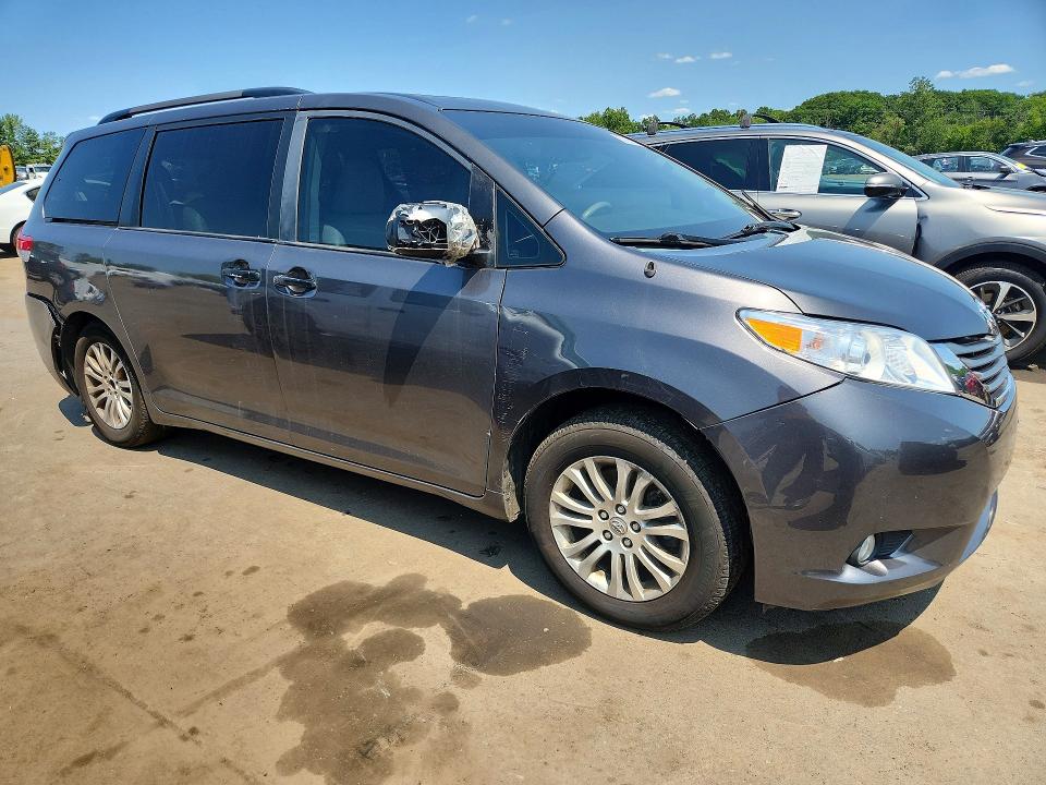 2014 Toyota Sienna მანქანა იყიდება აუქციონზე, vin: 5TDYK3DC7ES450607, აუქციონის ნომერი: 62126016