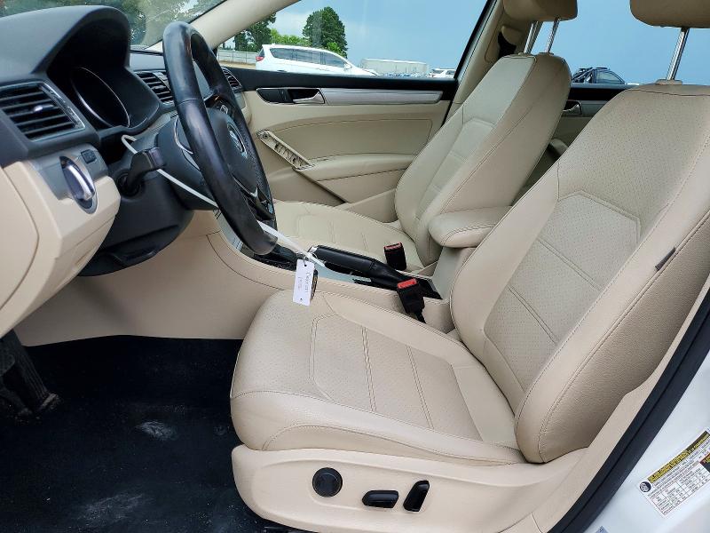 59605416 :رقم المزاد ، 1VWLA7A32KC008076 vin ، 2019 Volkswagen Passat مزاد بيع