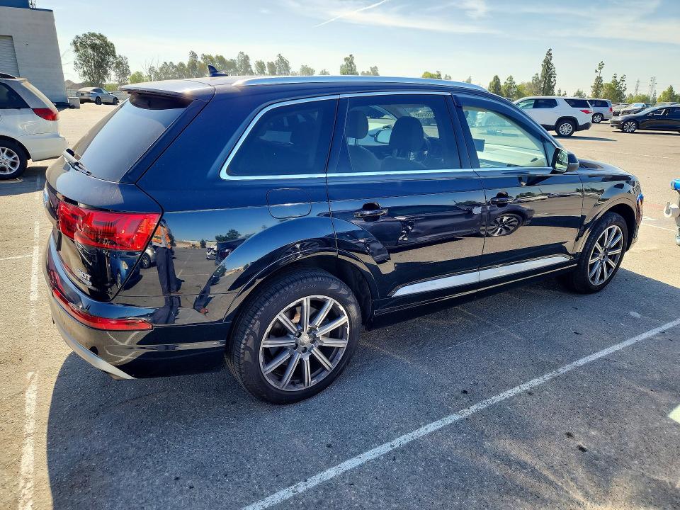 Aukcja sprzedaży 2017 Audi Q7, vin: WA1LAAF77HD033158, numer aukcji: 62330456