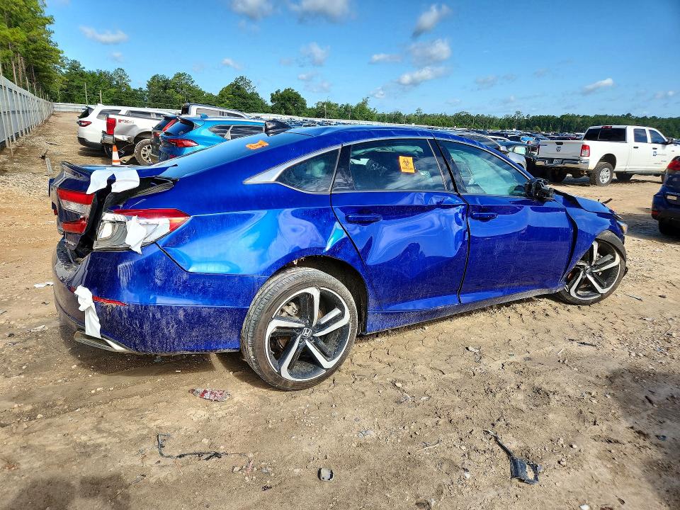 Продажа на аукционе авто 2022 Honda Accord, vin: 1HGCV1F33NA090687, номер лота: 64713596