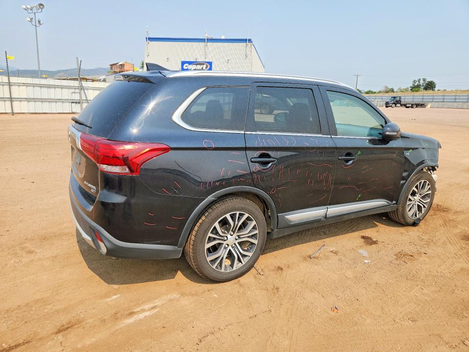 60040746 :رقم المزاد ، JA4JZ4AX1JJ001709 vin ، 2018 Mitsubishi Outlander مزاد بيع