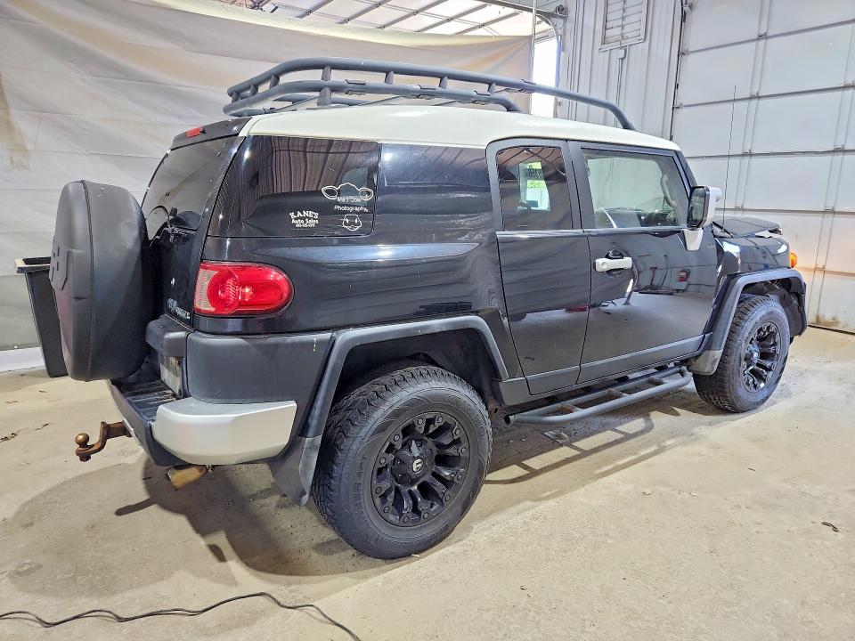 Продажа на аукционе авто 2010 Toyota Fj Cruiser, vin: JTEBU4BF2AK083941, номер лота: 60455356