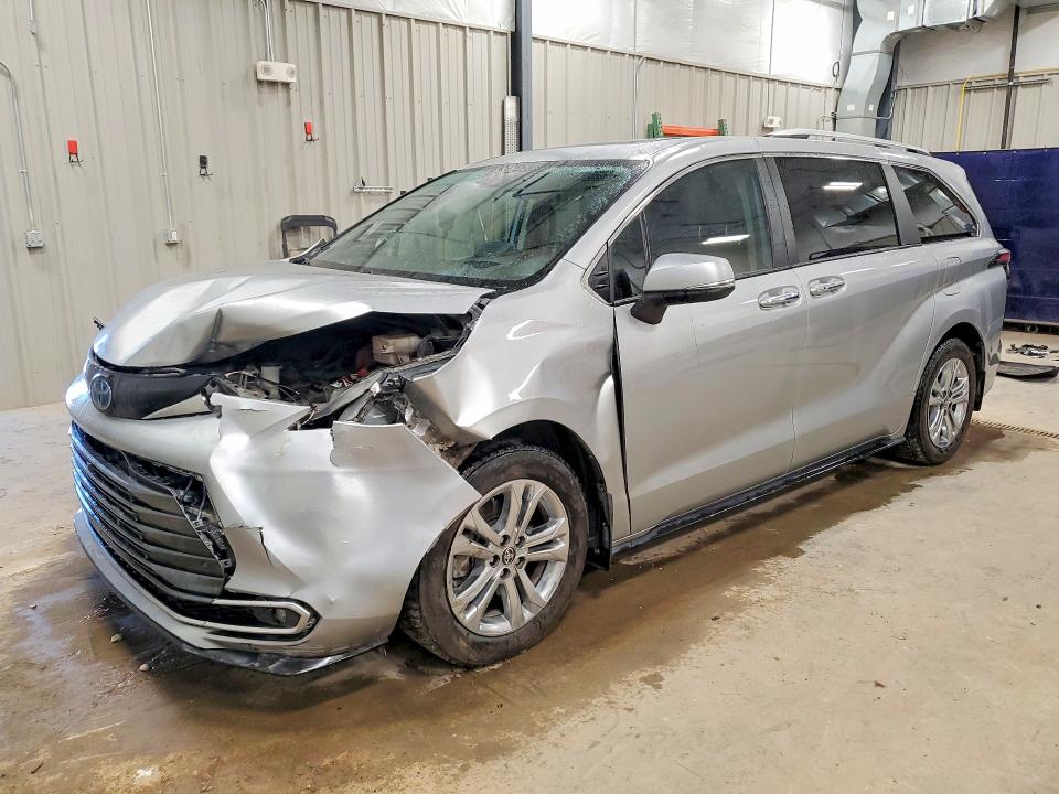 Продажа на аукционе авто 2023 Toyota Sienna, vin: 5TDESKFC8PS084590, номер лота: 60659046