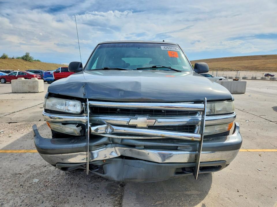 62659796 :رقم المزاد ، 1GNFK16Z62J205763 vin ، 2002 Chevrolet Suburban مزاد بيع
