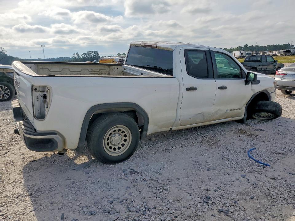 62104446 :رقم المزاد ، 1GTRHAEK6NZ506421 vin ، 2022 Gmc Sierra مزاد بيع