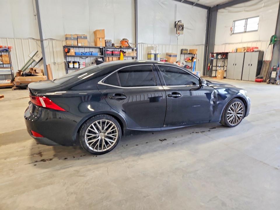 Продажа на аукционе авто 2016 Lexus Is, vin: JTHBA1D21G5021944, номер лота: 61877086