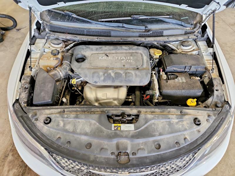 62212056 :رقم المزاد ، 1C3CCCAB5GN166103 vin ، 2016 Chrysler 200 مزاد بيع