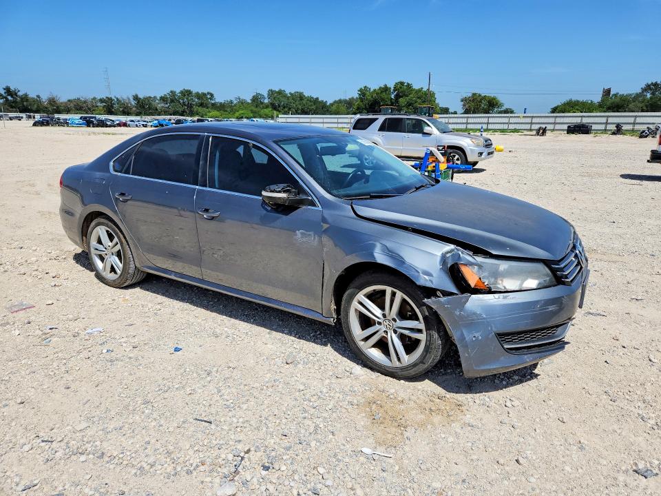 2014 Volkswagen Passat მანქანა იყიდება აუქციონზე, vin: 1VWBT7A31EC050605, აუქციონის ნომერი: 61854586