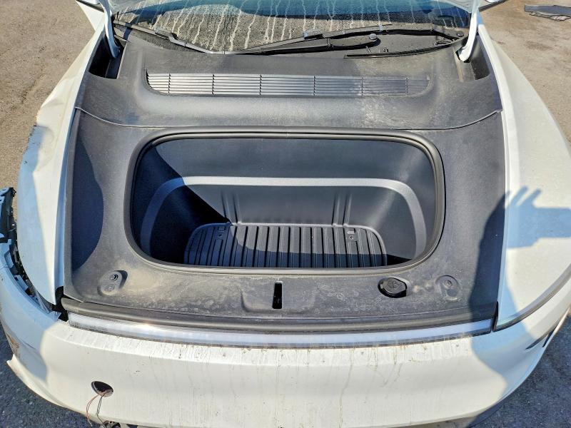 62797266 :رقم المزاد ، 7SAYGDEE8TF391191 vin ، 2026 Tesla Model Y مزاد بيع