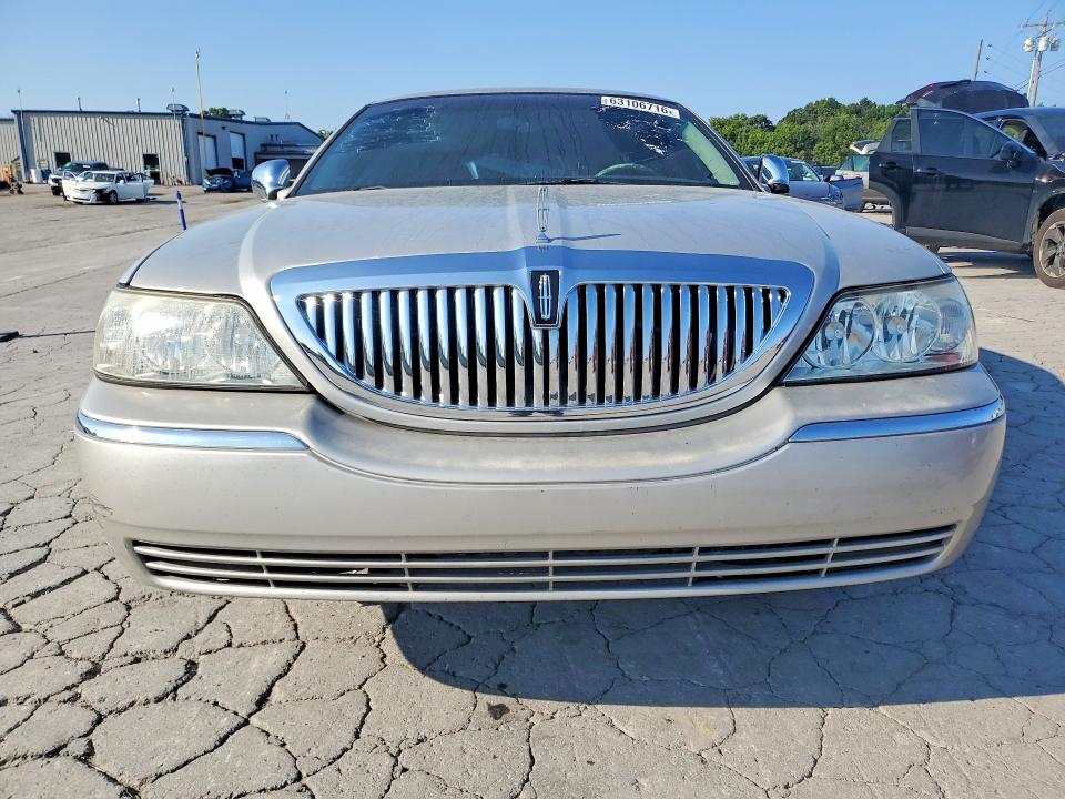 Aukcja sprzedaży 2005 Lincoln Town Car, vin: 1LNHM81W35Y643276, numer aukcji: 63106716