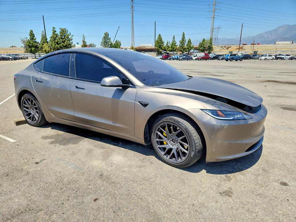 61602026 :رقم المزاد ، 5YJ3E1EB0RF792809 vin ، 2024 Tesla Model 3 مزاد بيع