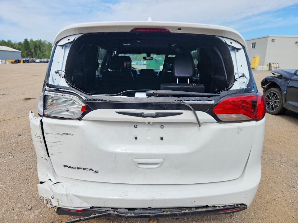 Продажа на аукционе авто 2018 Chrysler Pacifica, vin: 2C4RC1EG6JR252773, номер лота: 60114736
