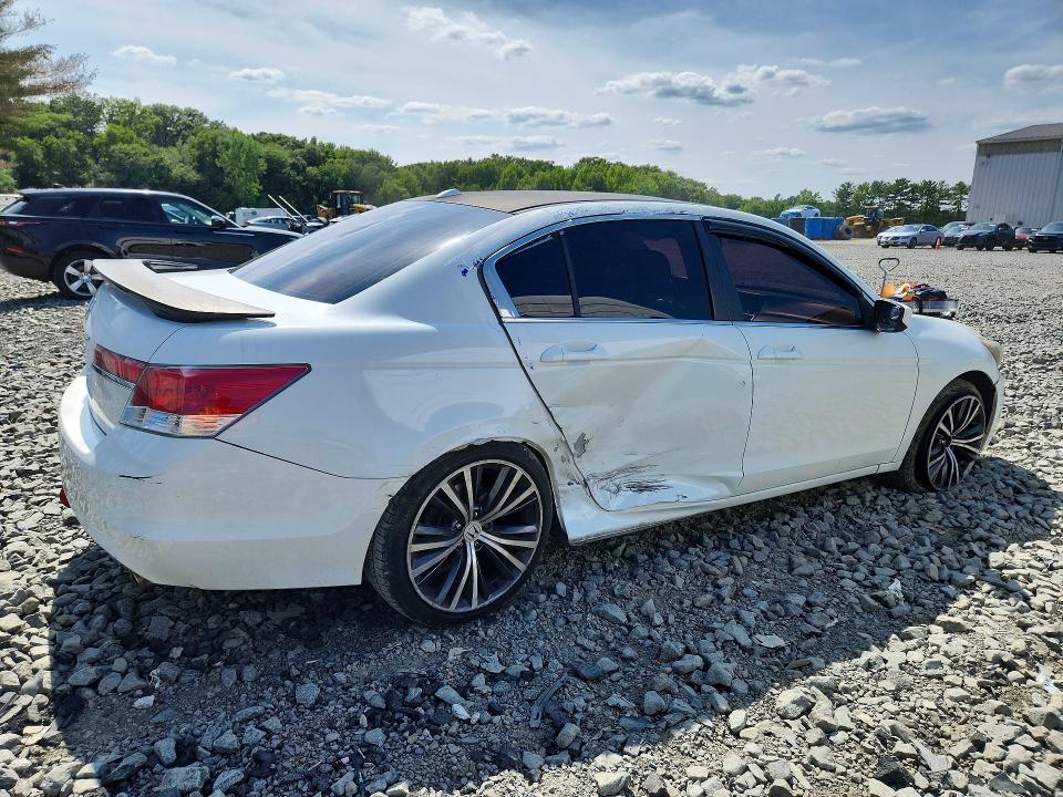 Продажа на аукционе авто 2011 Honda Accord, vin: 1HGCP2F85BA126256, номер лота: 62332696
