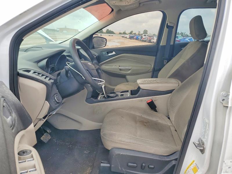 60632096 :رقم المزاد ، 1FMCU0GDXKUA89335 vin ، 2019 Ford Escape مزاد بيع
