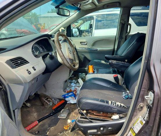 Продаж на аукціоні авто 2013 Toyota Sienna, vin: 5TDXK3DC3DS360963, номер лоту: 60613616