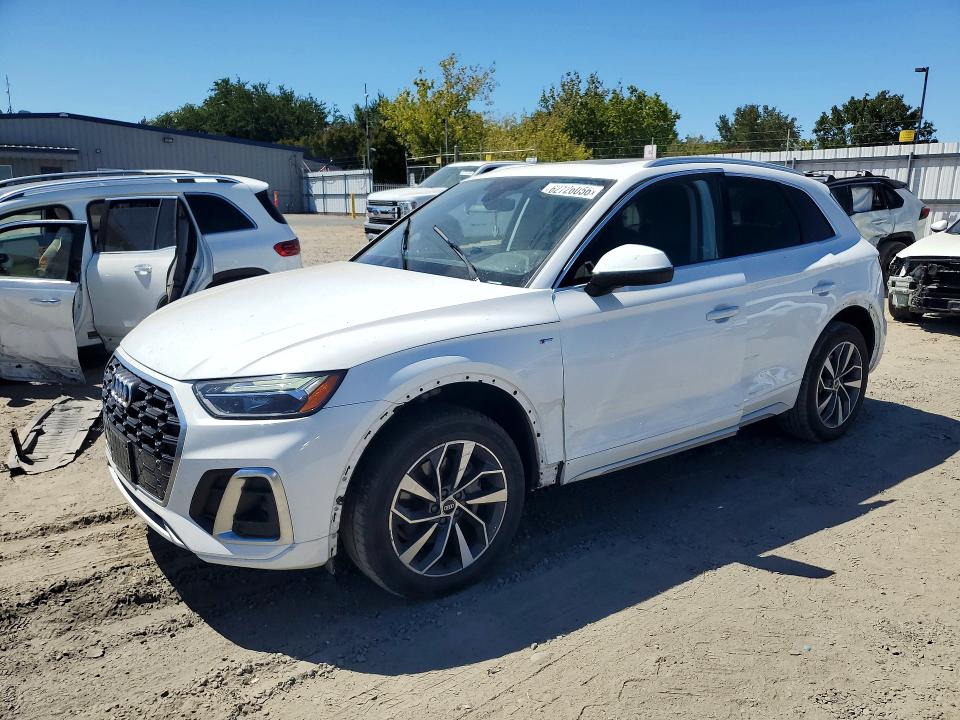 62726056 :رقم المزاد ، WA1EAAFYXN2089183 vin ، 2022 Audi Q5 مزاد بيع