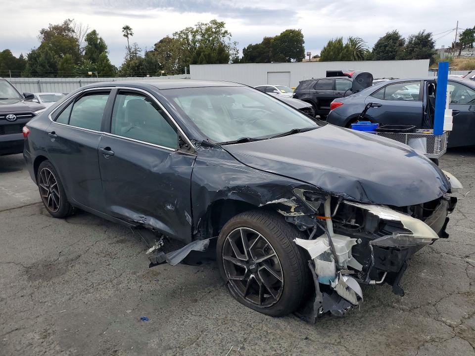 Продажа на аукционе авто 2015 Toyota Camry, vin: 4T1BF1FK9FU932040, номер лота: 60852936